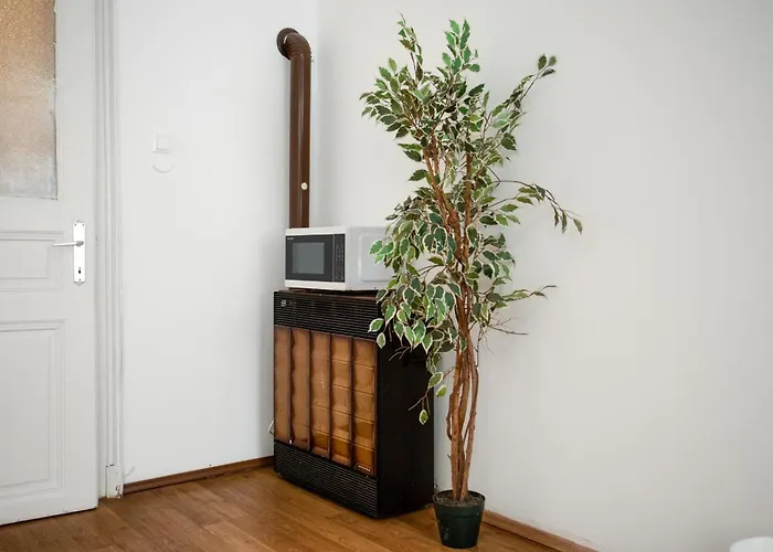 Comfortable 2br & Well Connected דירה